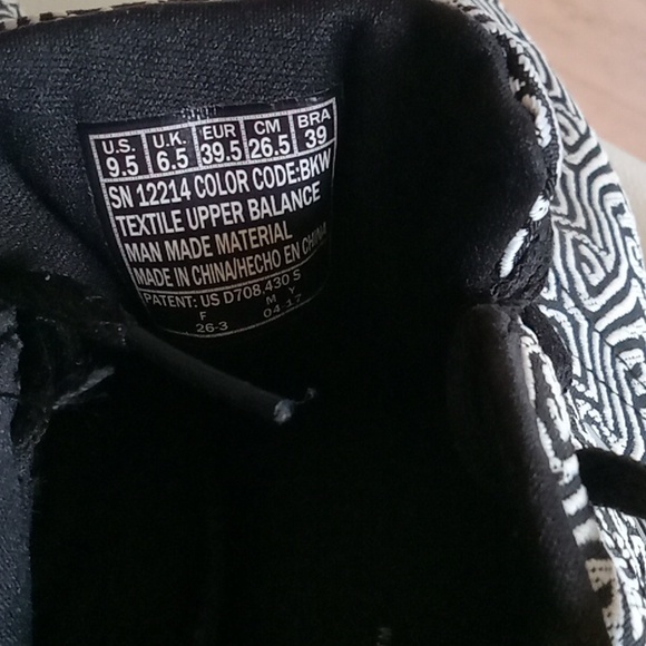 Skechers Black and White Patterned Sneakers - Picture 5 of 7